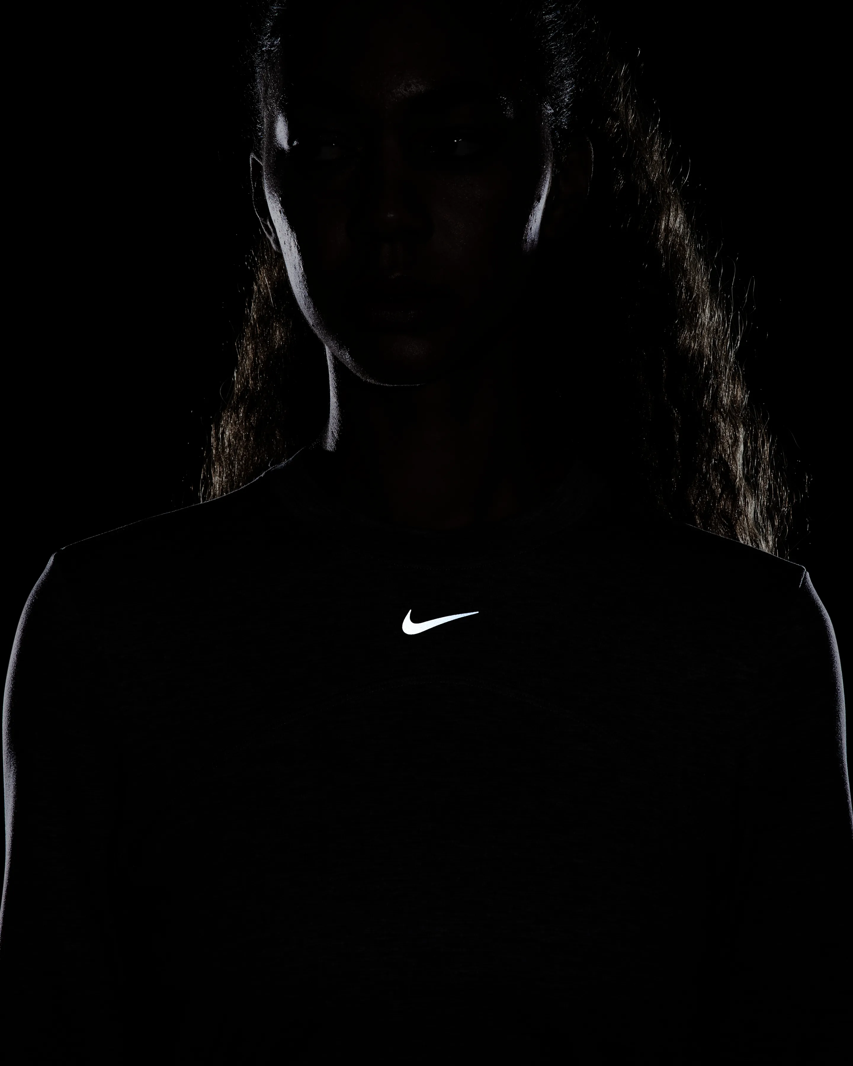 Nike Dri-FIT Swift Element UV-Women's Crew-Neck Running