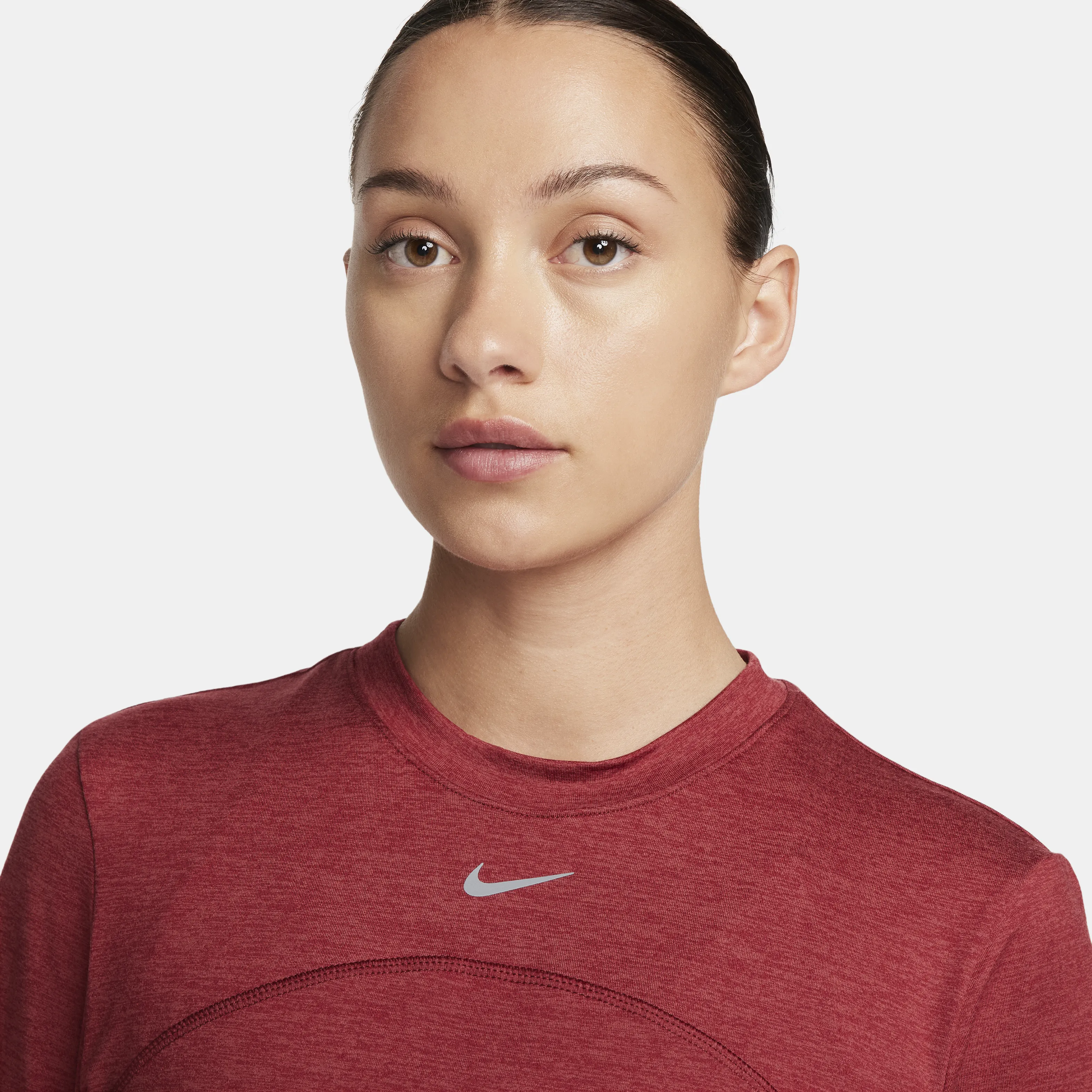 Nike Dri-FIT Swift Element UV-Women's Crew-Neck Running