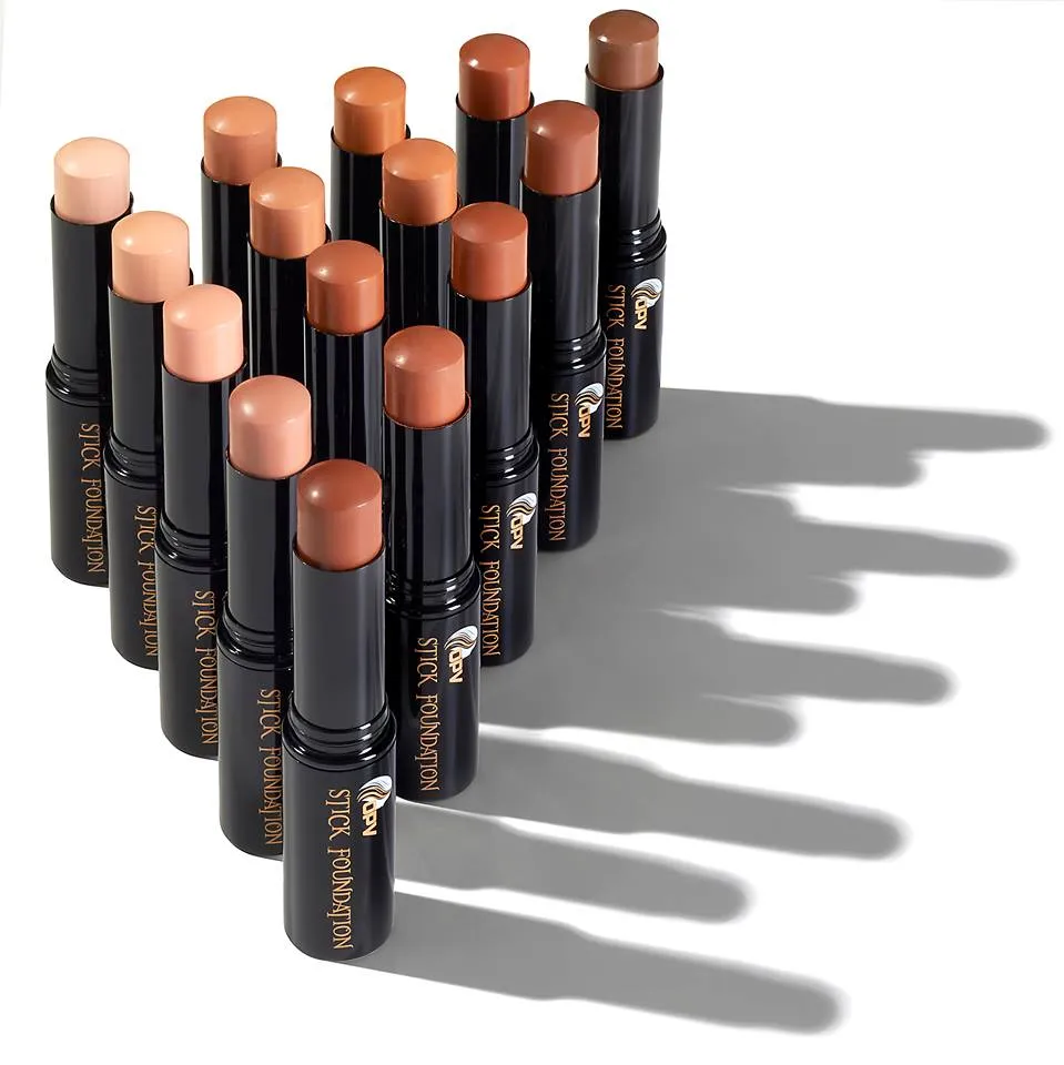 Stick Foundation in Latte